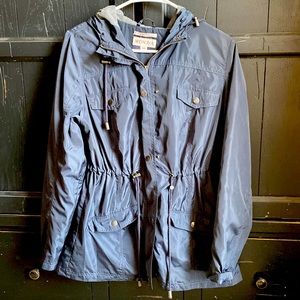 Women’s Medium Jacket with Cinch Waste